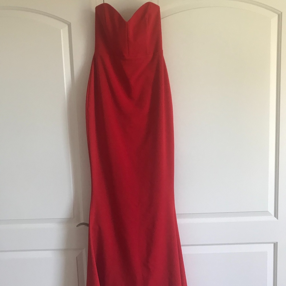 Dress - Picture 1 of 2